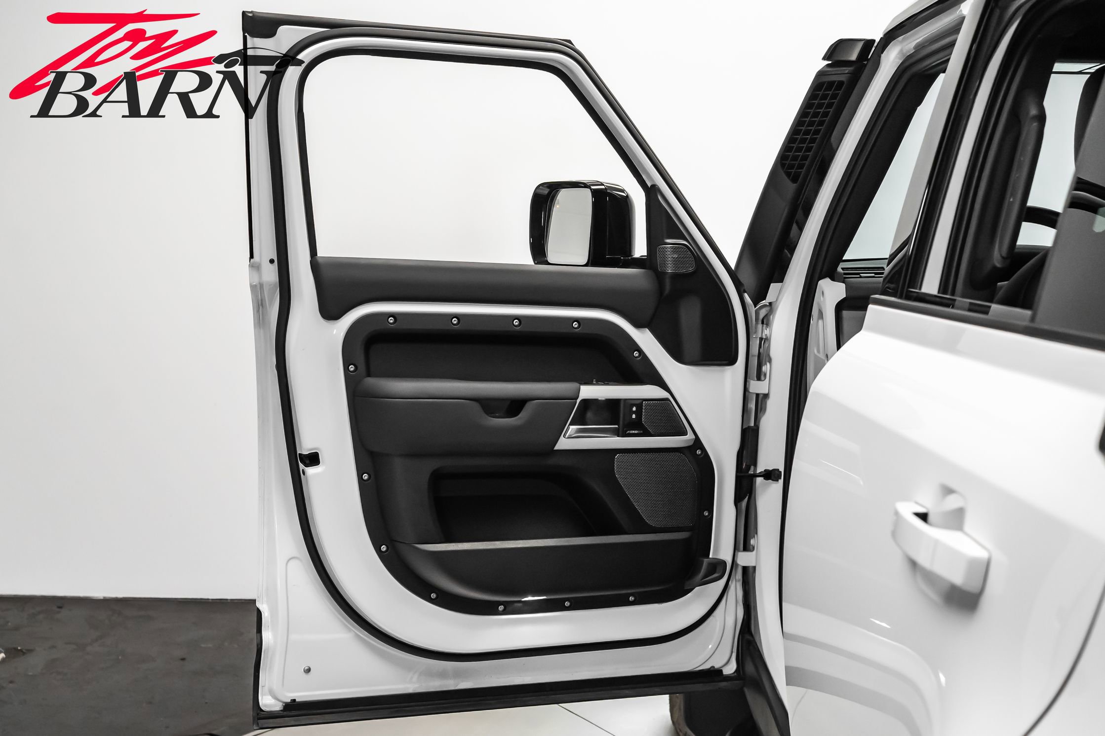 2024 Land Rover Defender 110 S