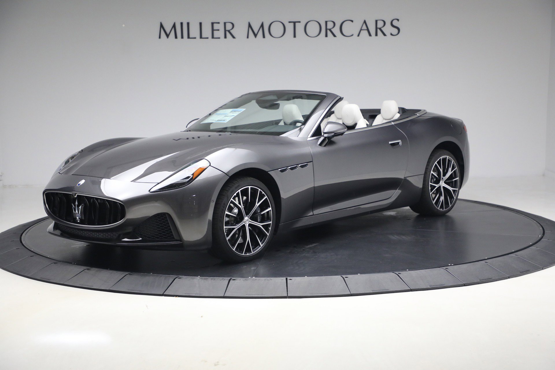 New 2026 Maserati GranCabrio Trofeo