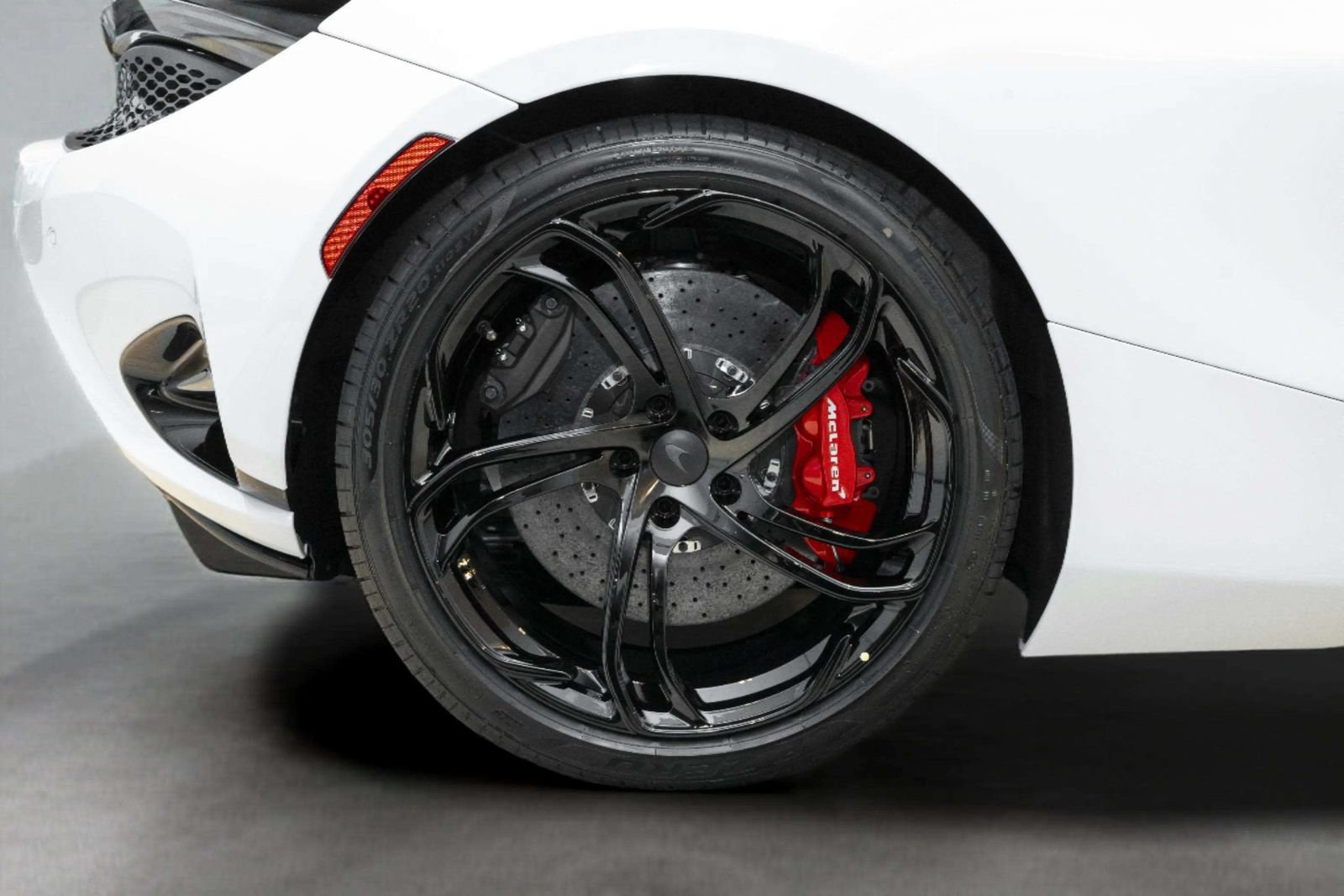 New 2027 McLaren 750S photo 41