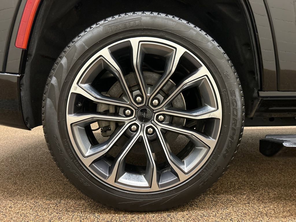 2025 Jeep Grand Wagoneer Series III