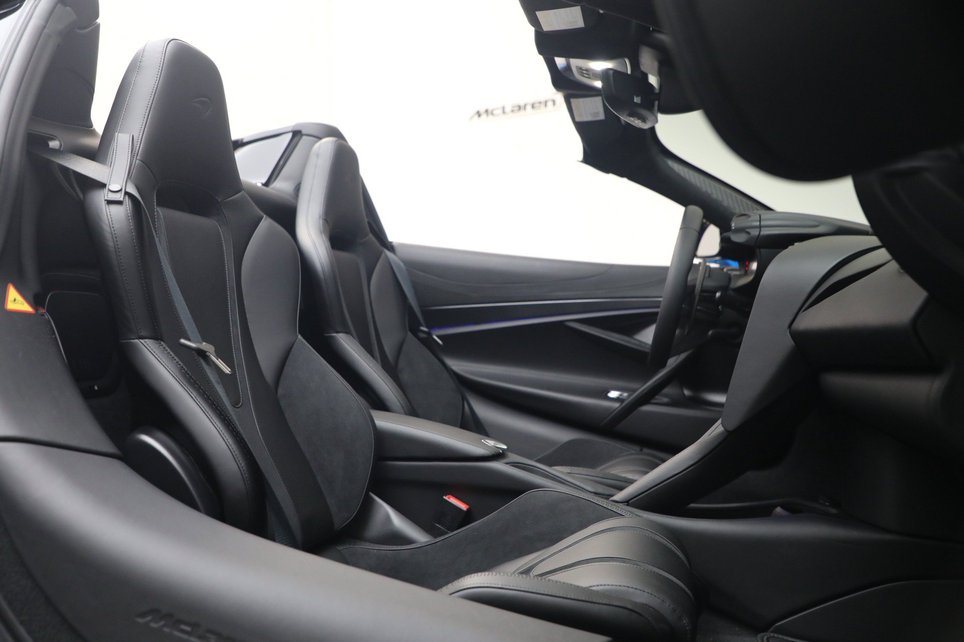 New 2027 McLaren 750S Spider photo 32