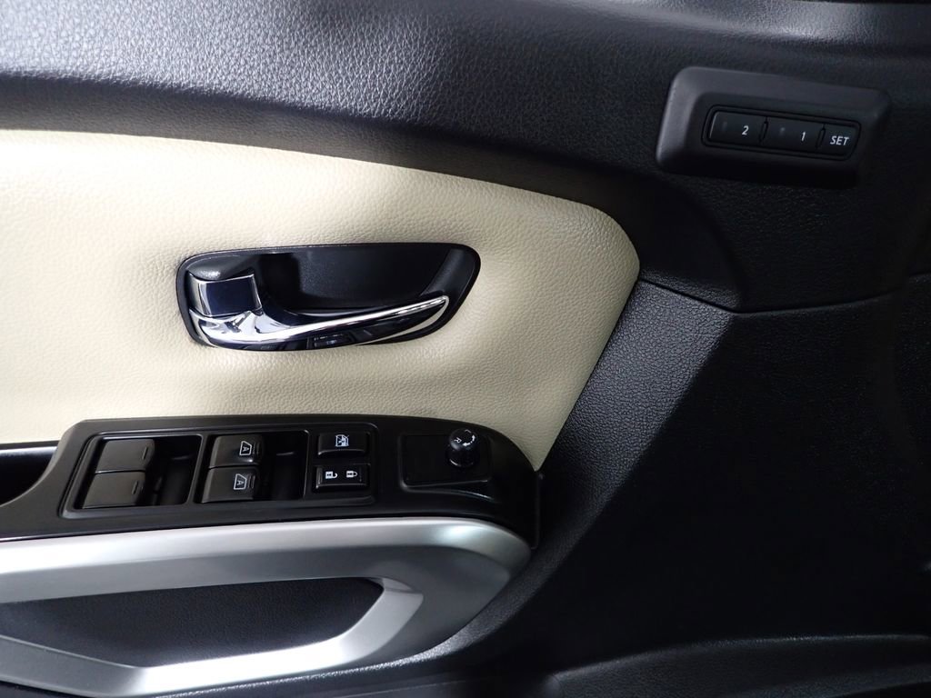 2016 Nissan Titan SL