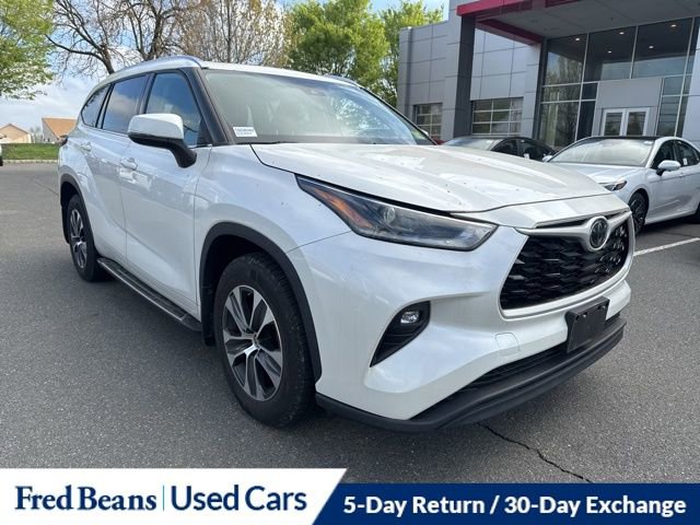 Used 2021 Toyota Highlander XLE