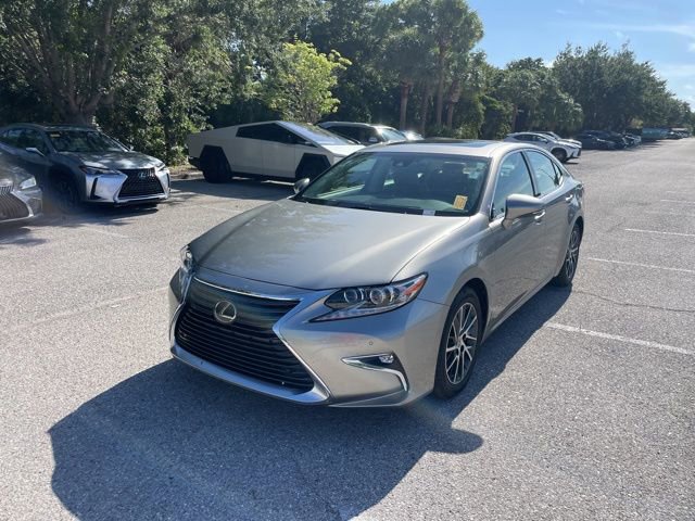Used 2017 Lexus ES 350 w/ Luxury Package