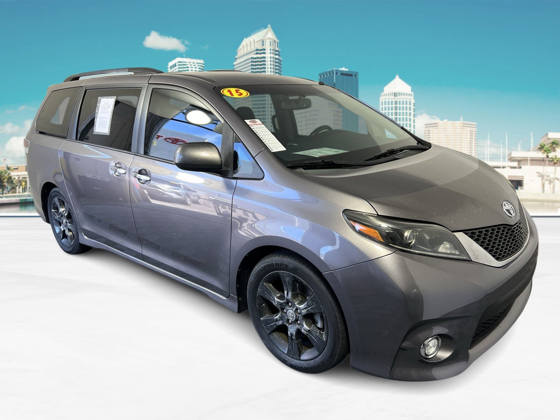 Used 2015 Toyota Sienna SE
