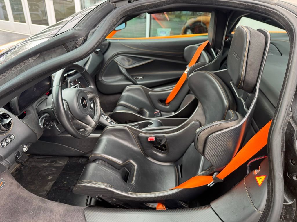 Used 2021 McLaren 765LT photo 6