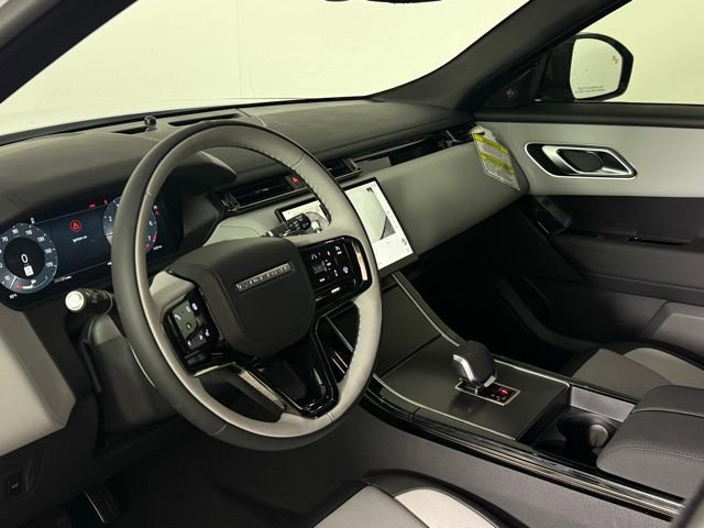 2026 Land Rover Range Rover Velar Dynamic SE