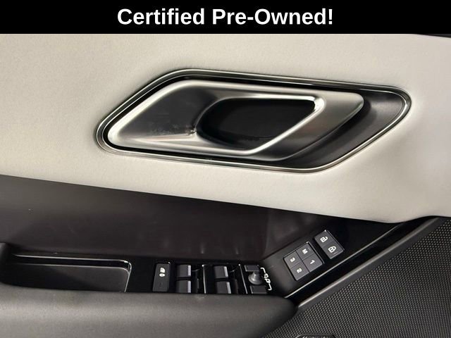 2026 Land Rover Range Rover Velar Dynamic SE