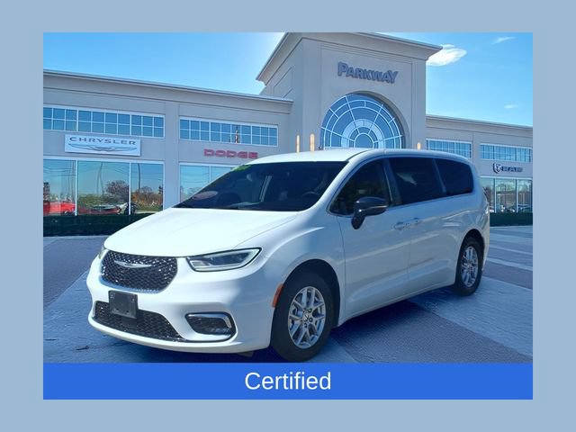 Certified 2024 Chrysler Pacifica Touring-L