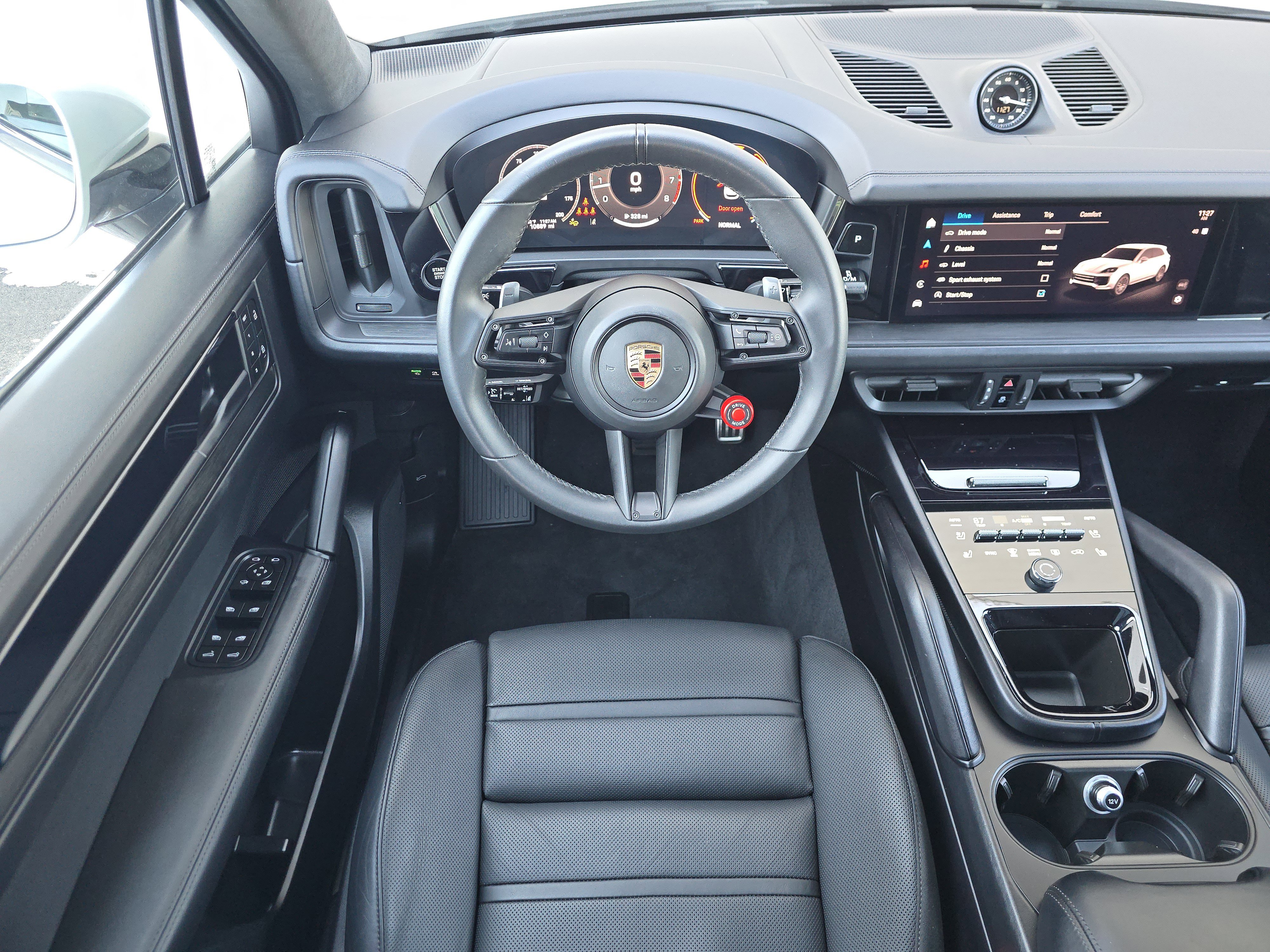 2025 Porsche Cayenne GTS