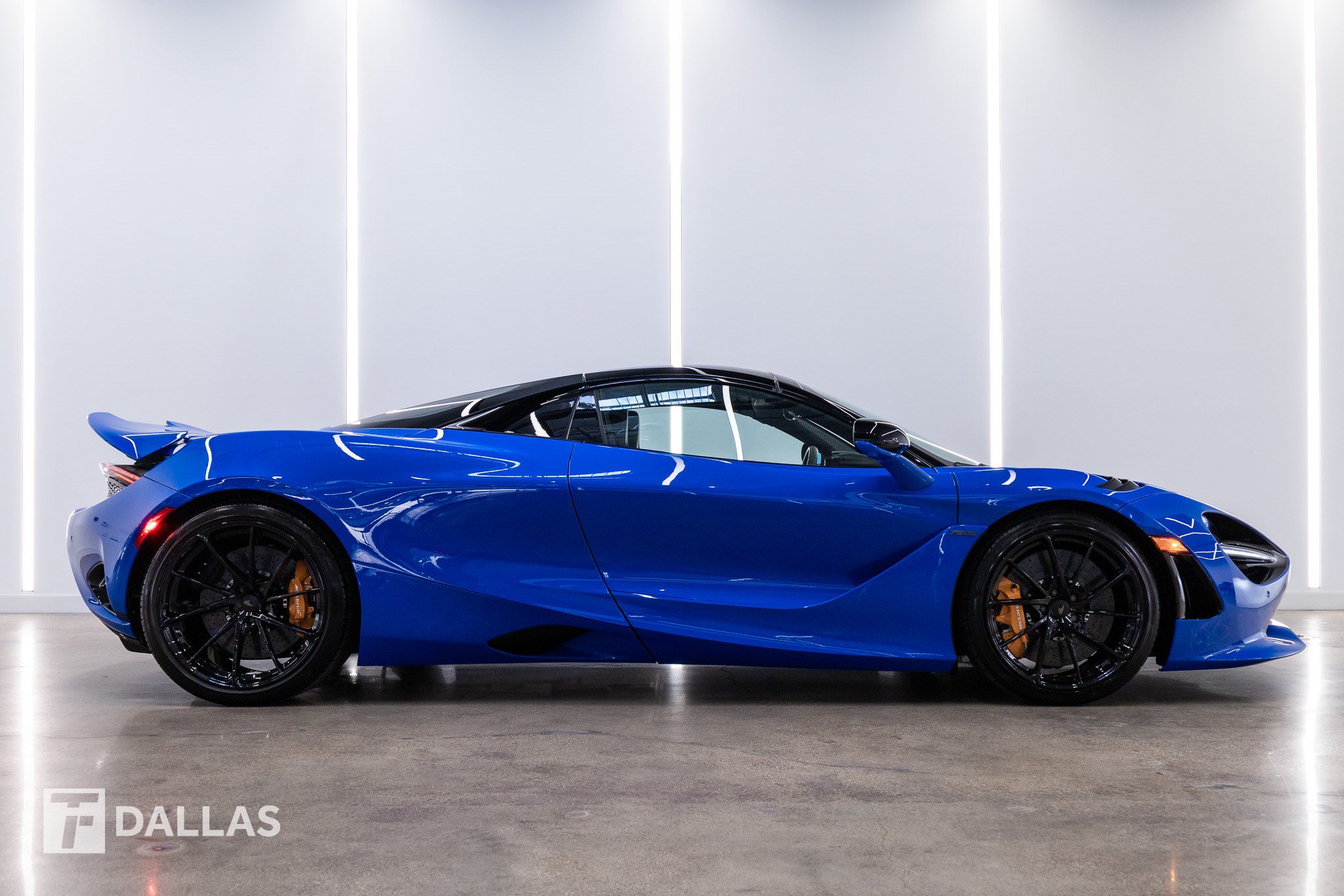 Used 2027 McLaren 750S Spider photo 15