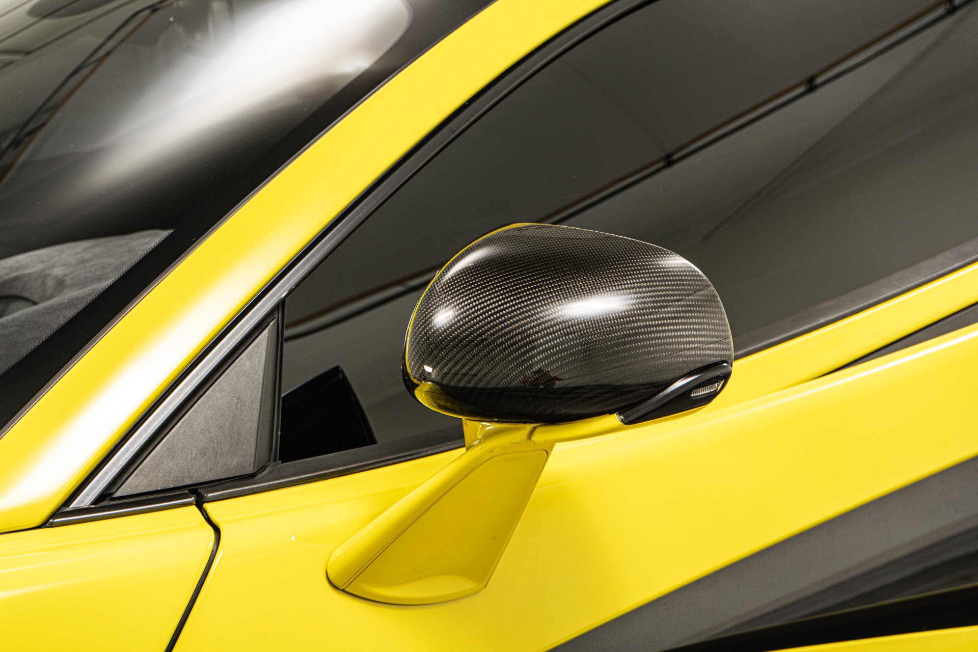 Used 2019 McLaren 600LT photo 34