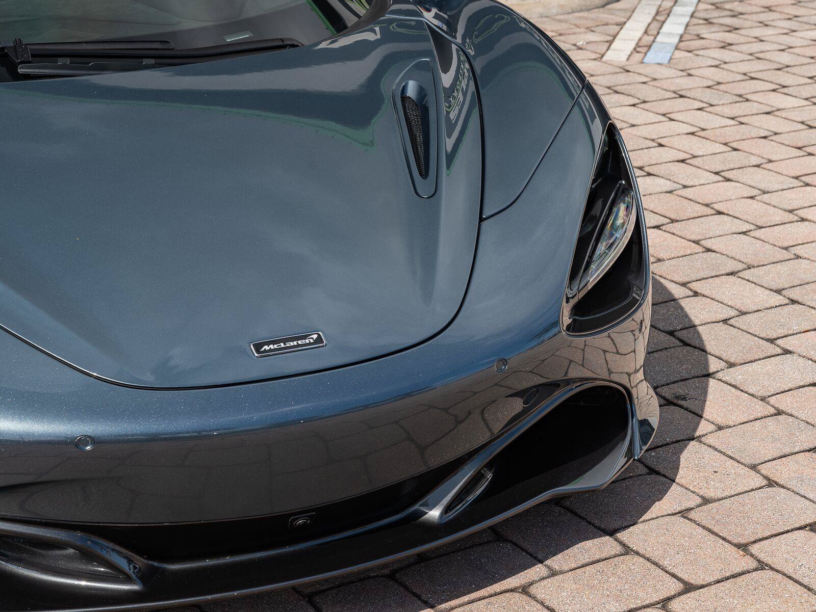 Used 2020 McLaren 720S Spider photo 11