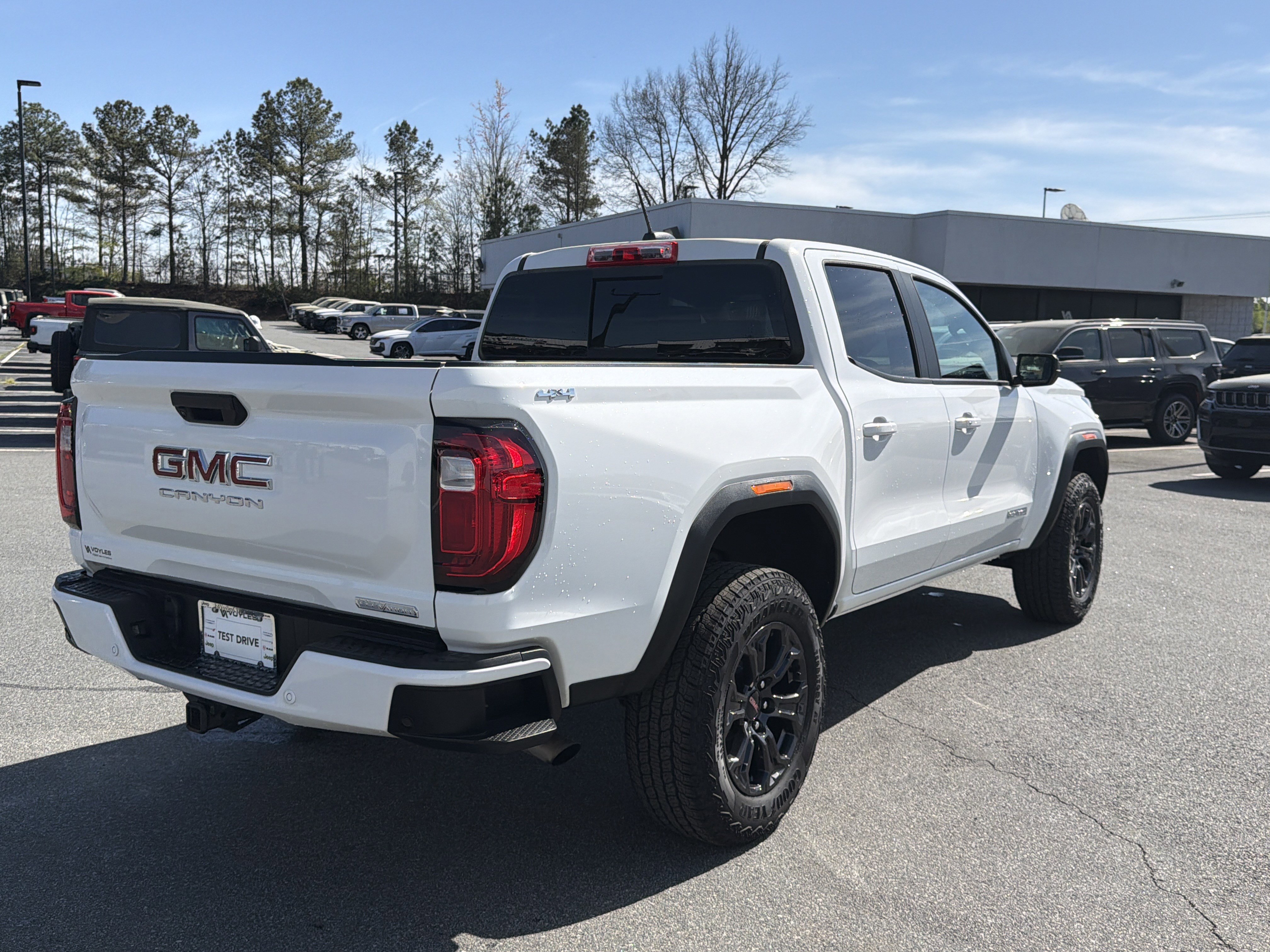 2025 GMC Canyon Elevation