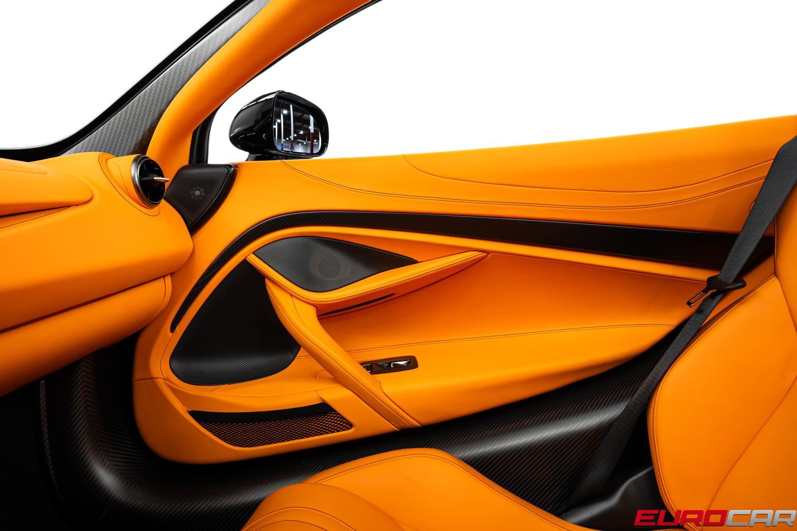 Used 2022 McLaren 765LT photo 28