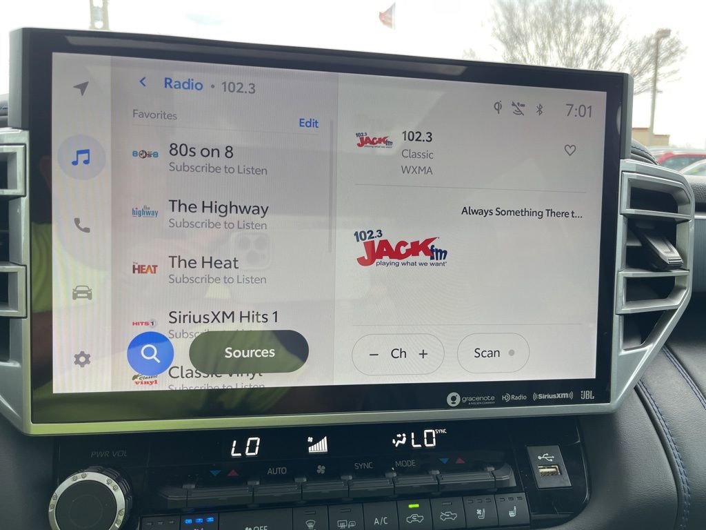 2023 Toyota Tundra Platinum