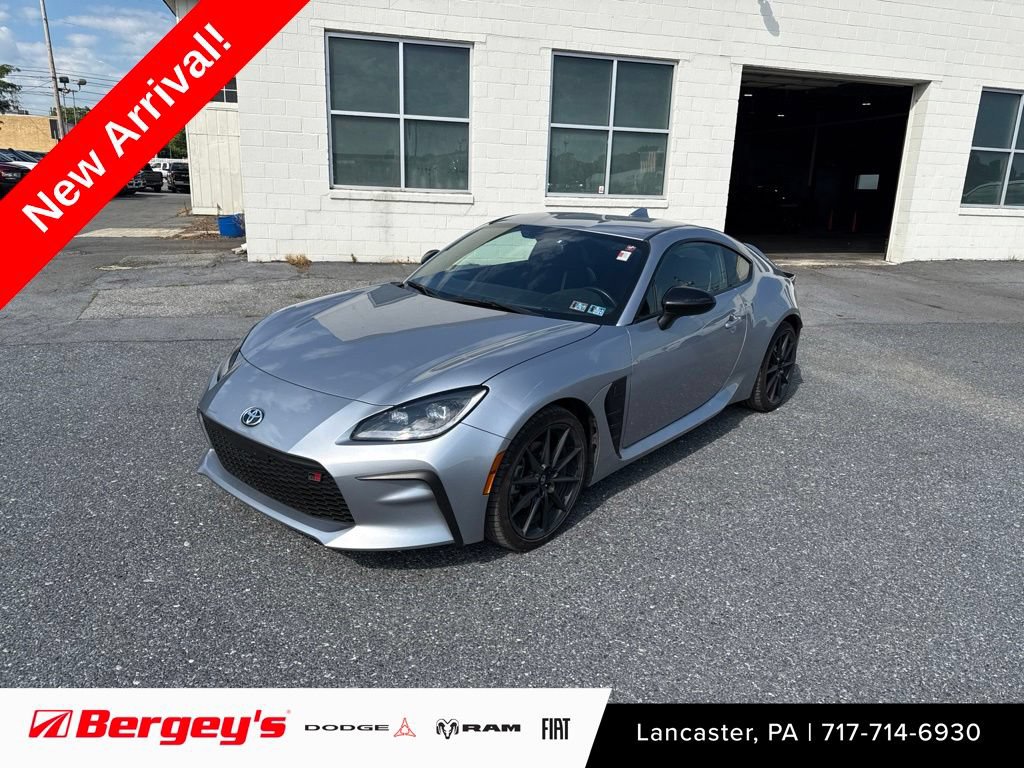 Used 2025 Toyota GR86 Premium w/ ALL Weather Mat Package (TMS)