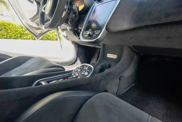 Used 2019 McLaren 600LT photo 95