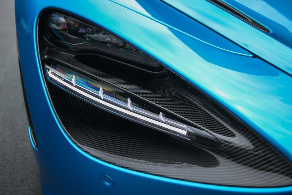Used 2022 McLaren 720S Performance photo 11