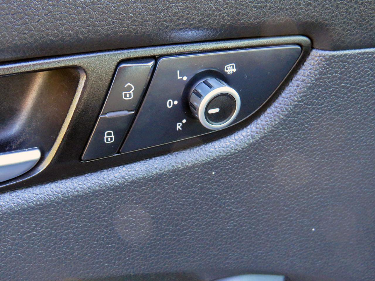 2014 Volkswagen Passat 1.8T SE