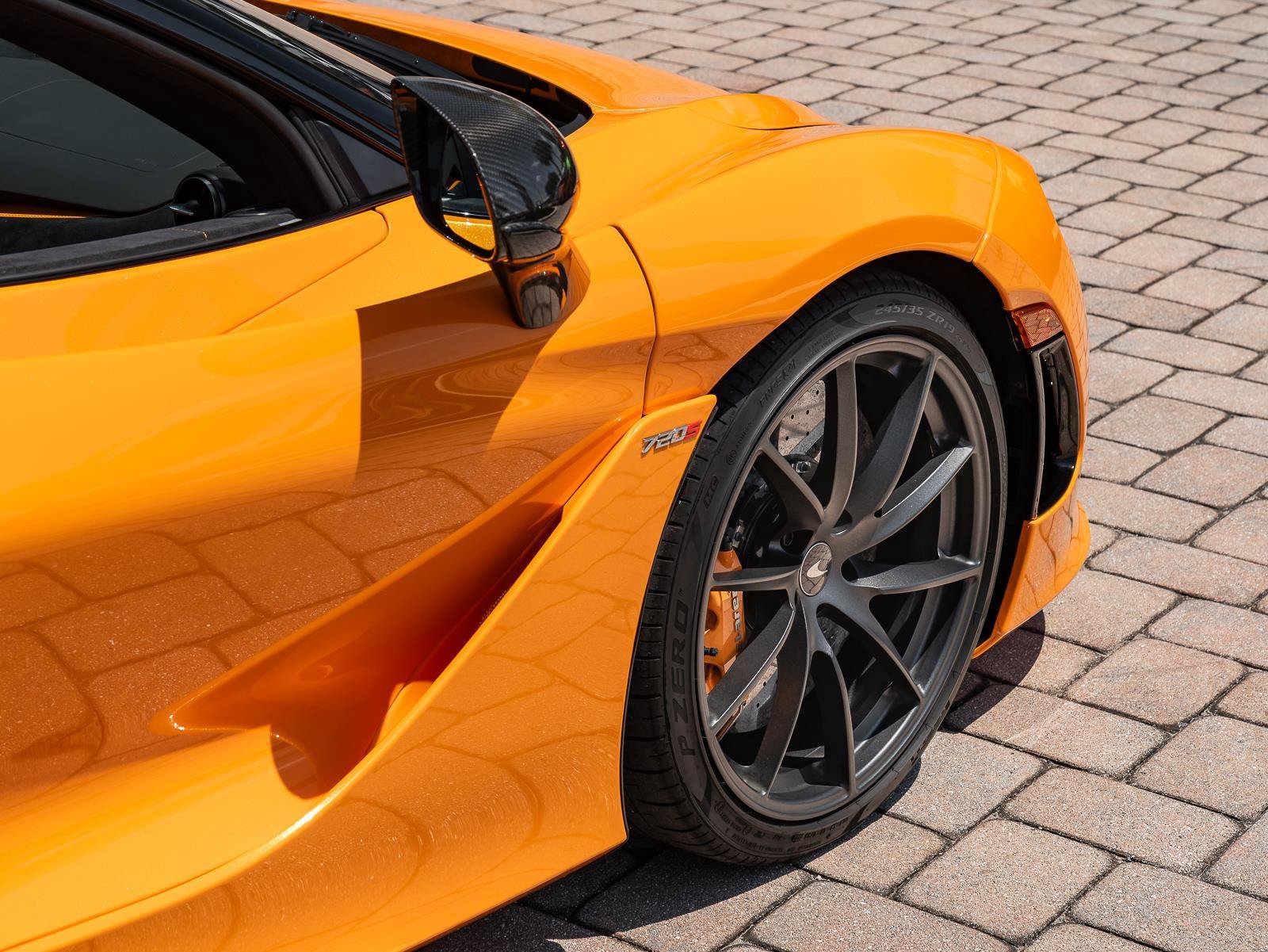 Used 2022 McLaren 720S Performance photo 15
