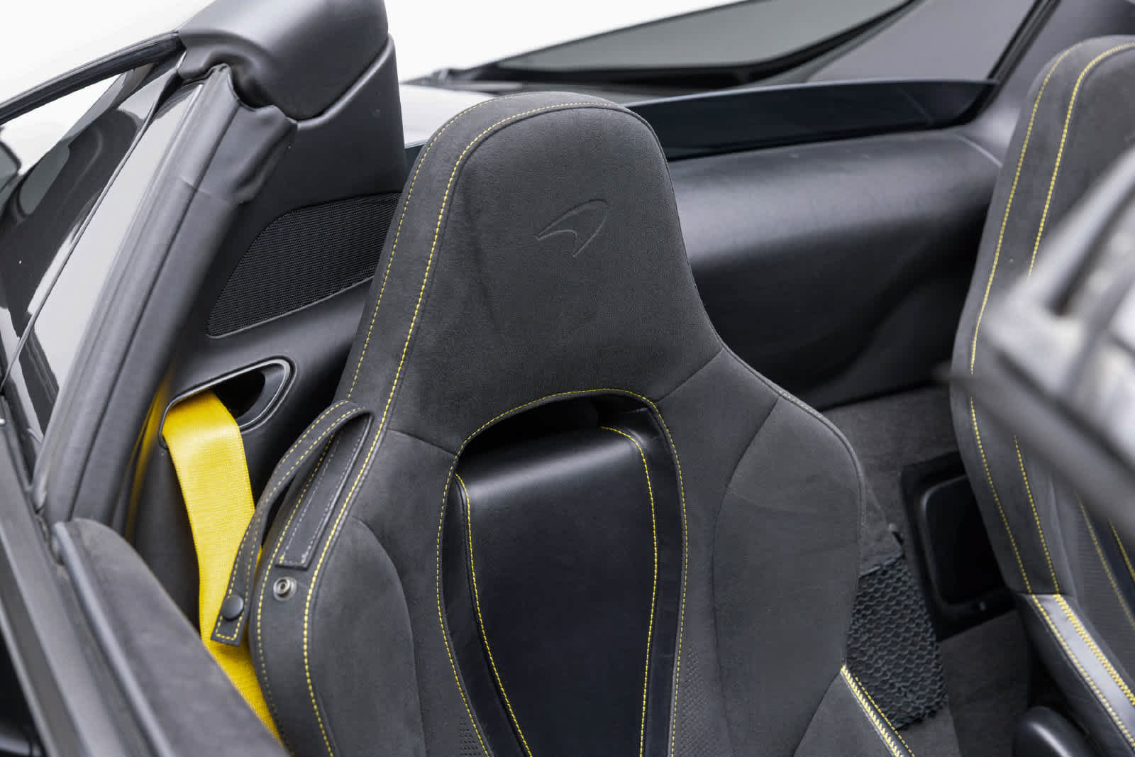 Used 2022 McLaren 720S Spider photo 45