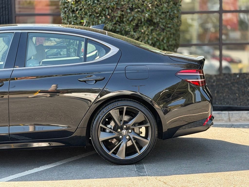 2023 Genesis G70 2.0T