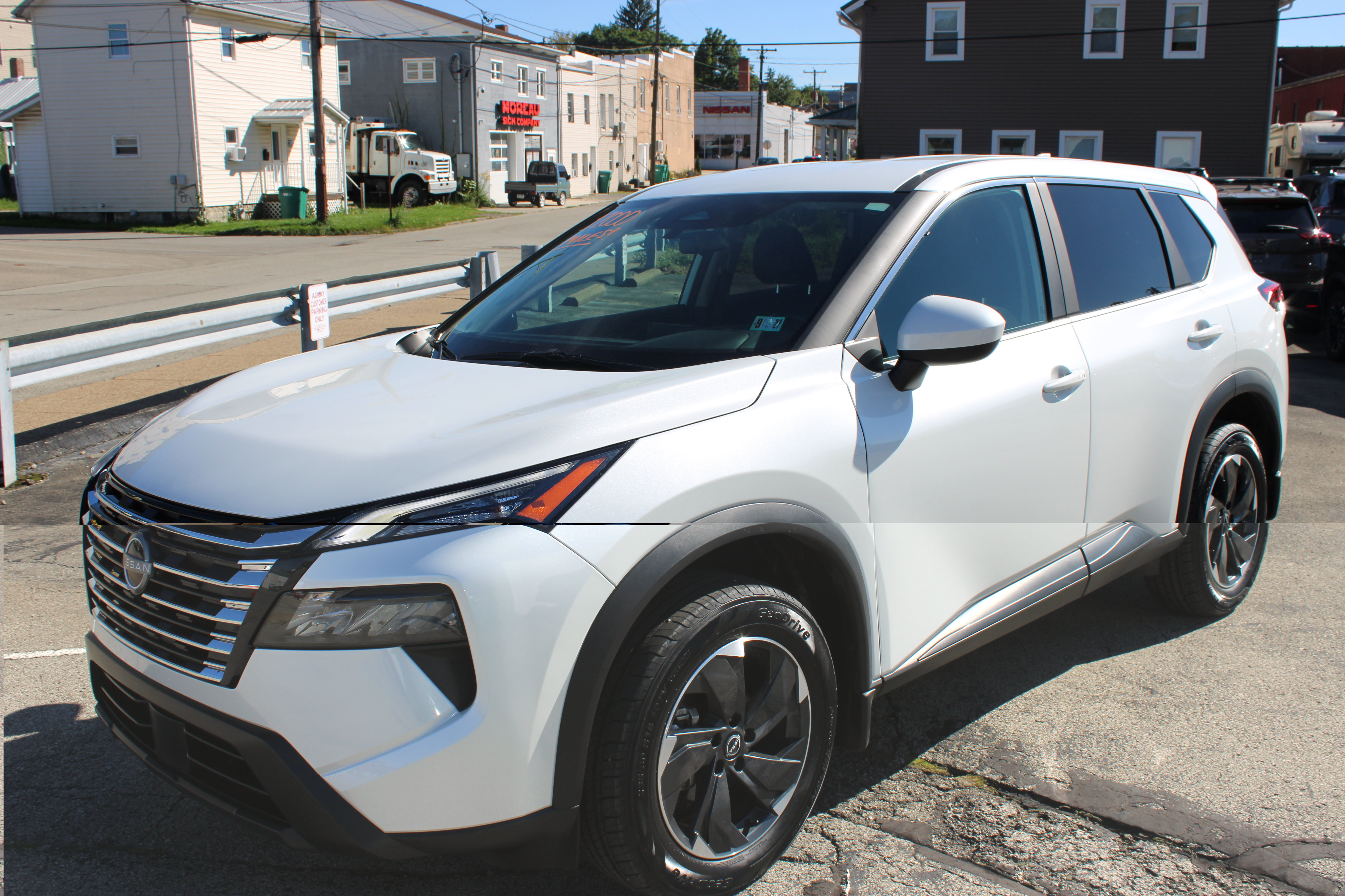 Certified 2025 Nissan Rogue SV