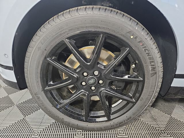 2026 Land Rover Range Rover Velar Dynamic SE