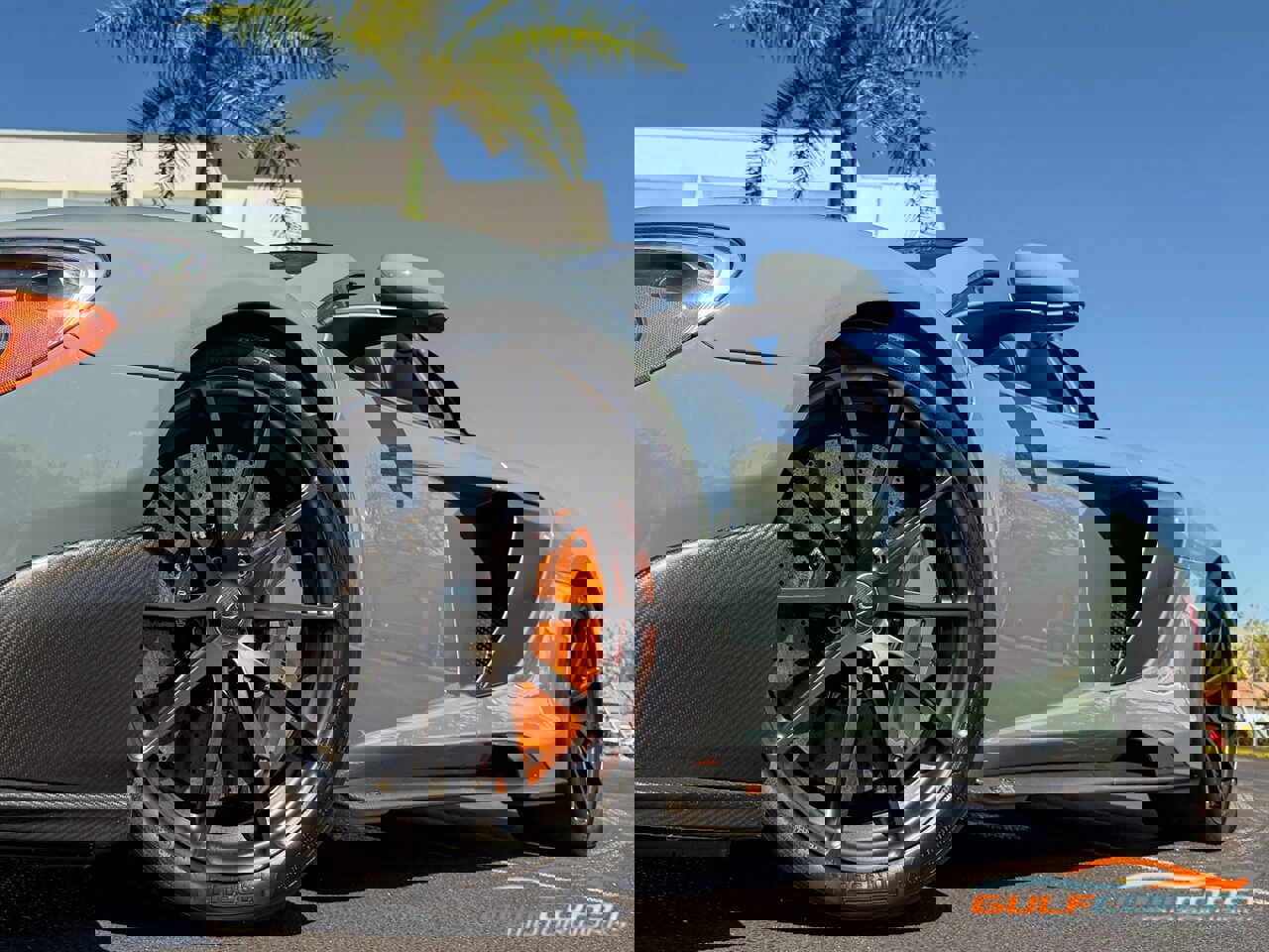 Used 2016 McLaren 675LT photo 14