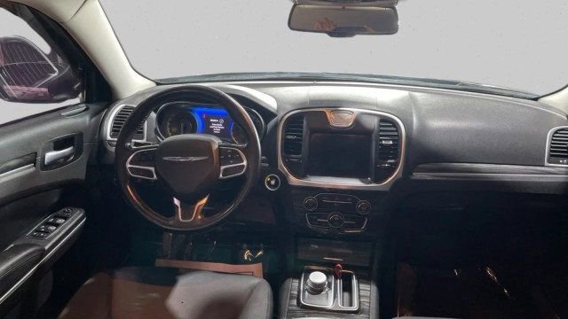 2021 Chrysler 300 Touring