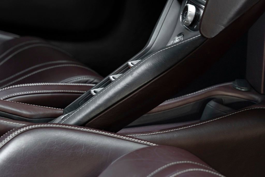 Used 2018 McLaren 720S Performance photo 32