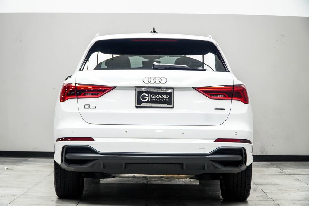 2025 Audi Q3 2.0T Premium