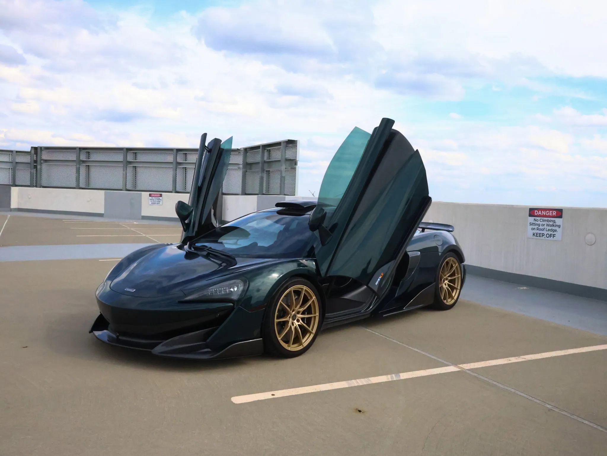 Used 2019 McLaren 600LT photo 38