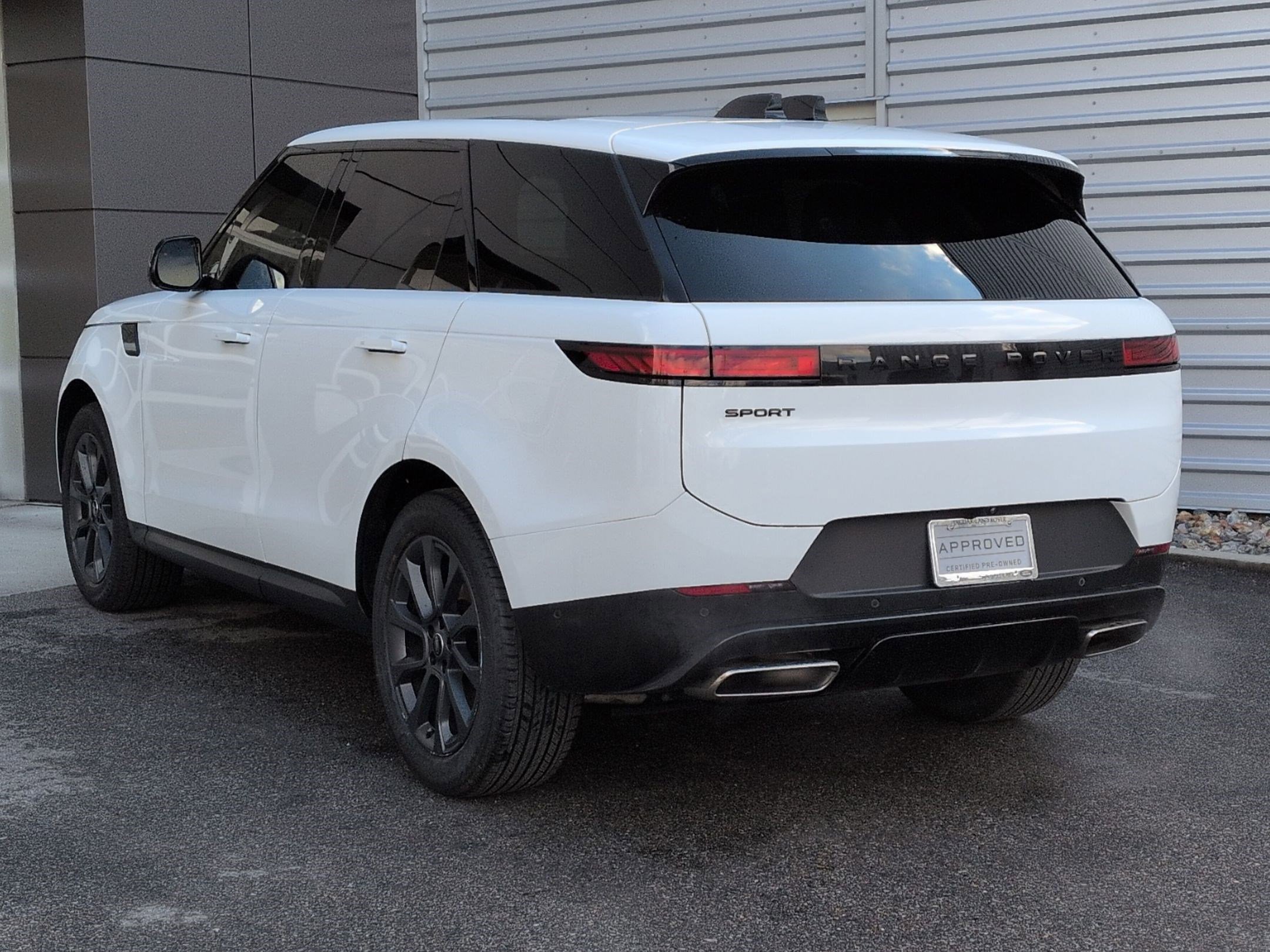 2024 Land Rover Range Rover Sport SE