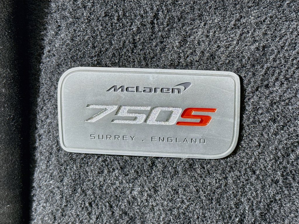 Used 2025 McLaren 750S photo 23