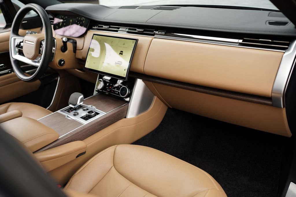 2023 Land Rover Range Rover SE