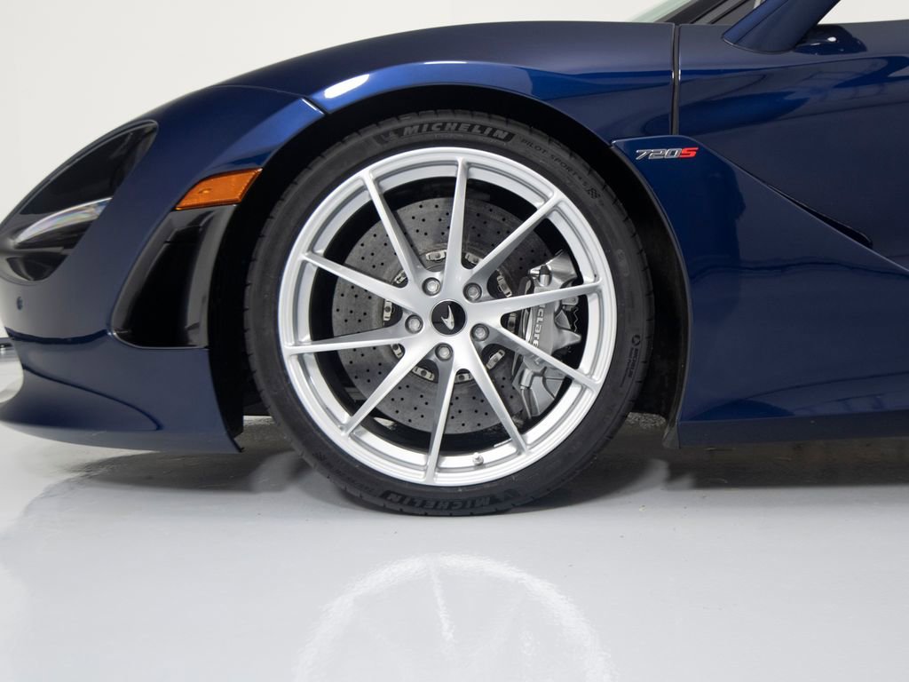 Used 2020 McLaren 720S Spider photo 10