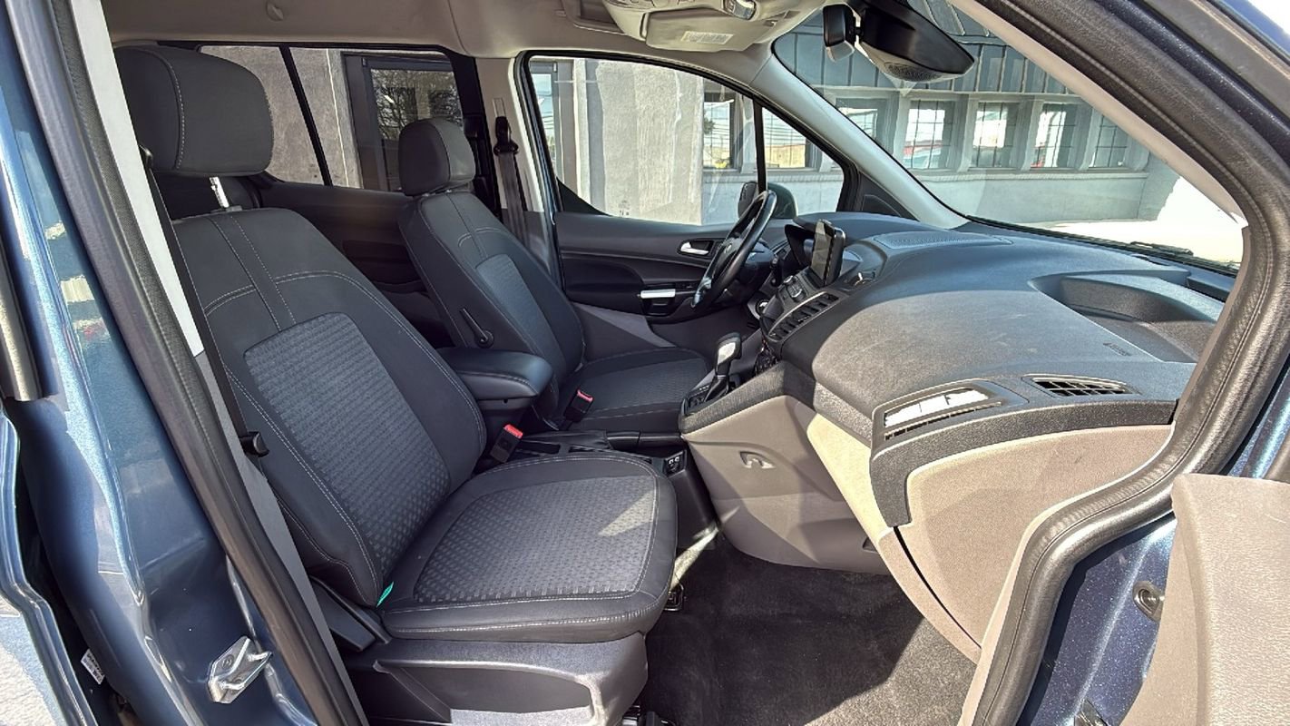 2022 Ford Transit Connect XLT