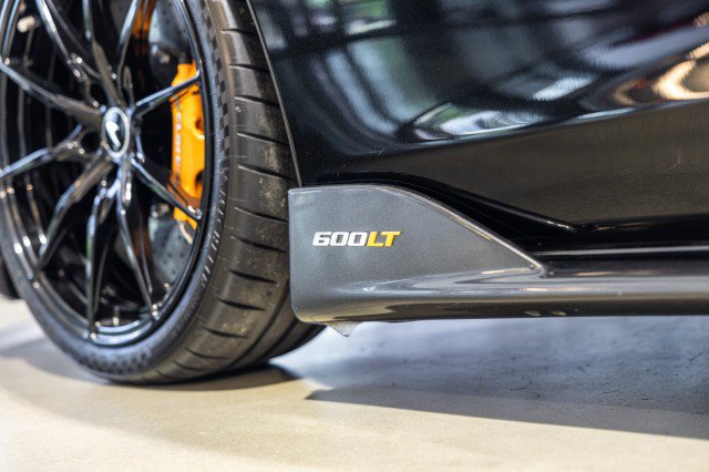 Used 2020 McLaren 600LT Spider photo 16
