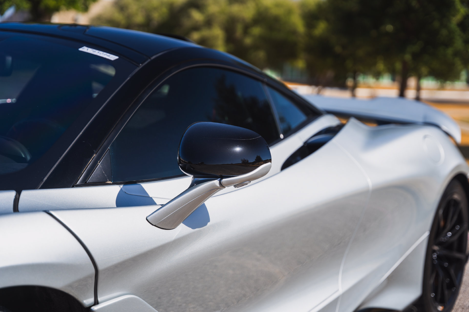 Used 2021 McLaren 765LT photo 12