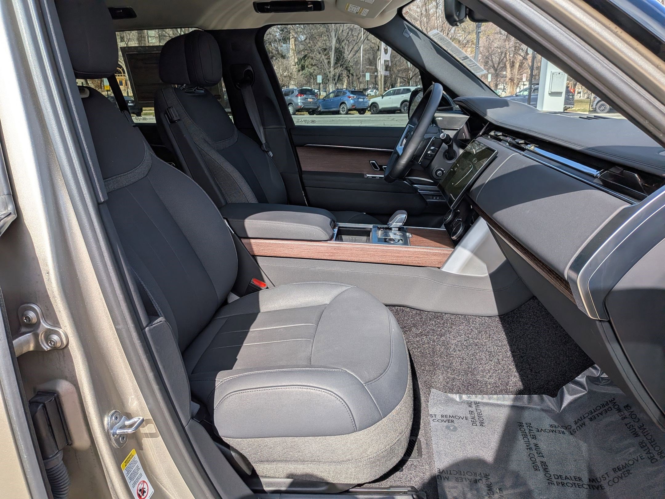 2023 Land Rover Range Rover SE