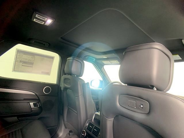 2025 Land Rover Discovery Dynamic SE