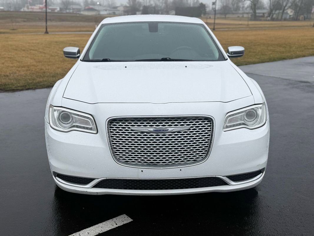2019 Chrysler 300 Touring