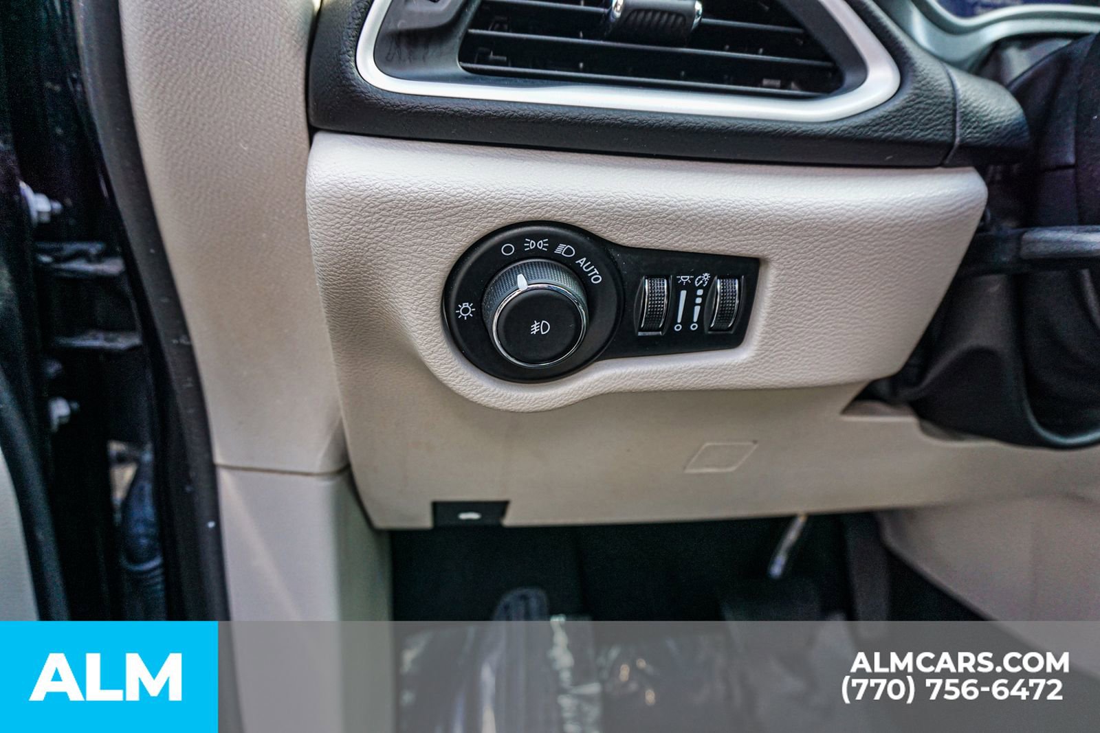 2024 Chrysler Pacifica Touring-L