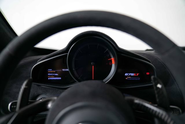 Used 2016 McLaren 675LT Coupe photo 19