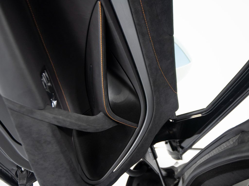 Used 2025 McLaren 750S photo 12