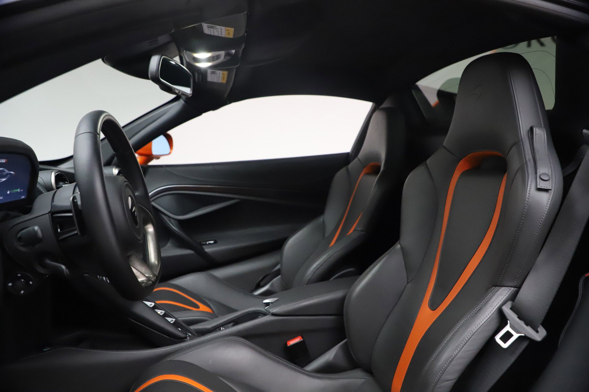 Used 2020 McLaren 720S Spider photo 32