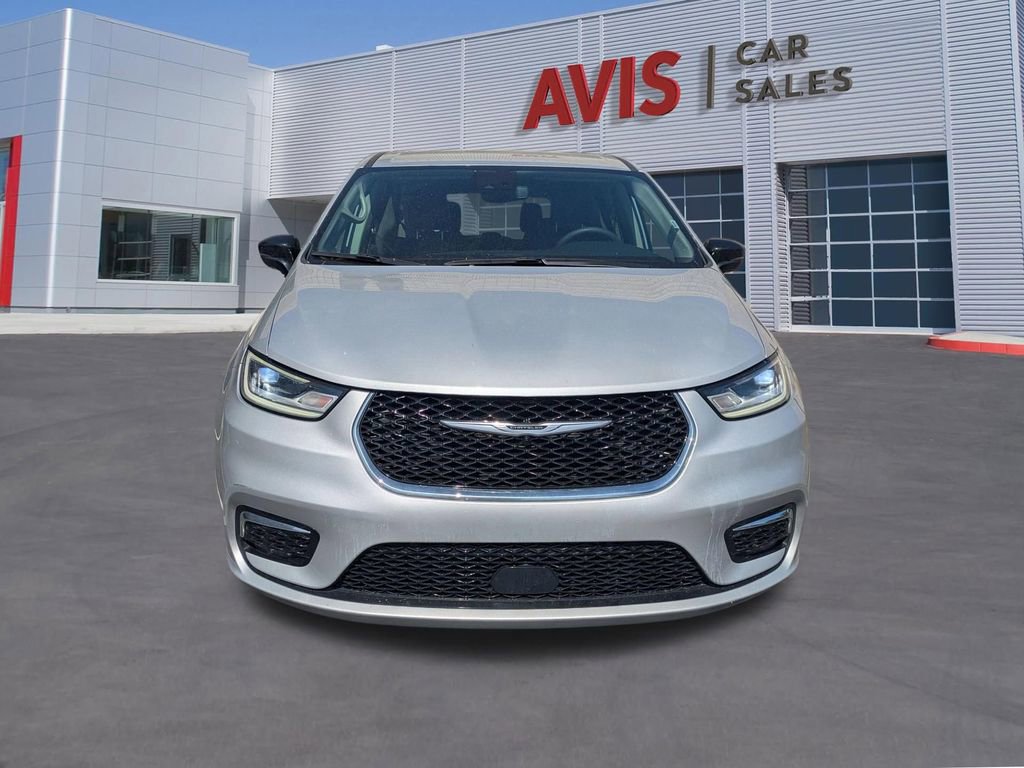 2024 Chrysler Pacifica Touring-L