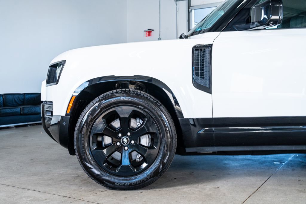 2023 Land Rover Defender 110 X-Dynamic SE